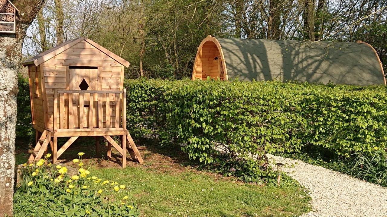 Cabane En Bois Avec Bain Nordique Asnieres-sur-Vegre Εξωτερικό φωτογραφία