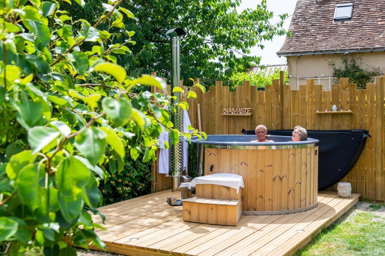 Cabane En Bois Avec Bain Nordique Asnieres-sur-Vegre Εξωτερικό φωτογραφία